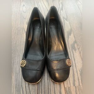 Tory Burch - 6.5 low heel shoe
